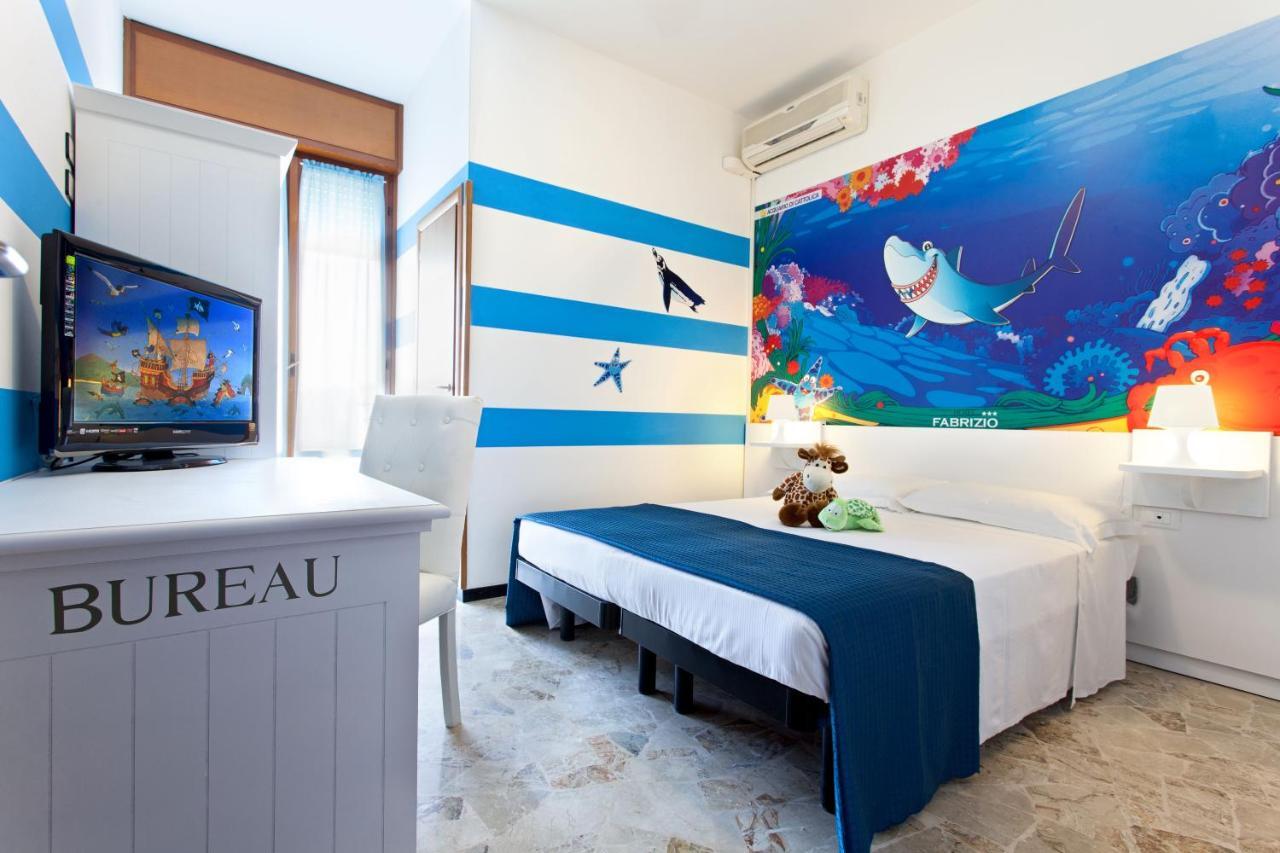 Hotel Fabrizio Rimini Oda fotoğraf