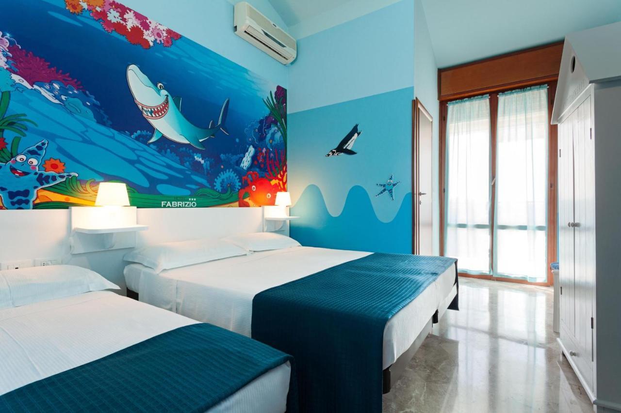 Hotel Fabrizio Rimini Oda fotoğraf